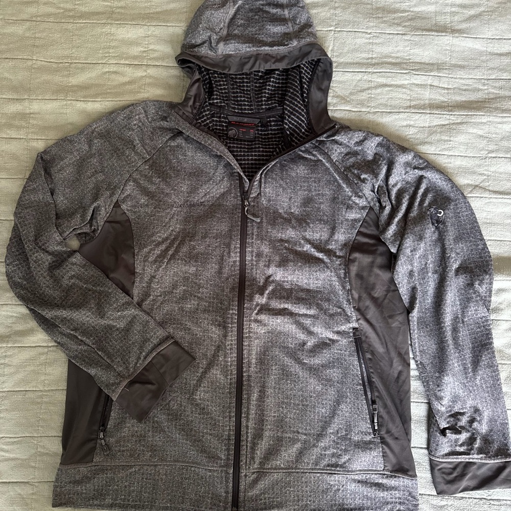 Mammut Elwha women’s Gray Performance Jacket